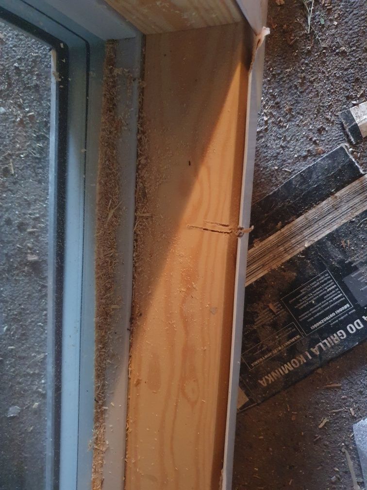 Okna drewniane 3 szybowe 87/97cm