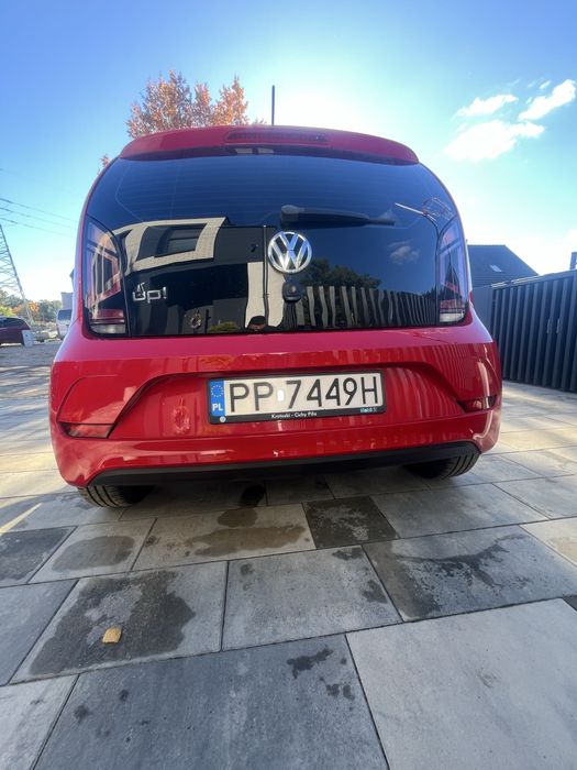 Volkswagen Up! Czerwony 1.0 stan bdb
