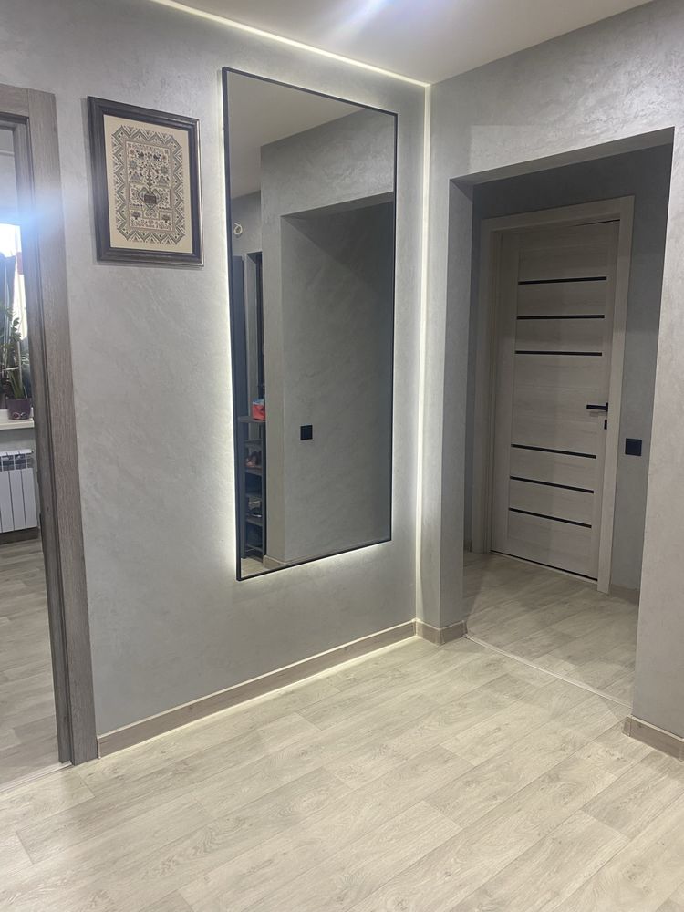 Продам 4-х кім. кв з капремонтом 24 року, на 4-м районі.