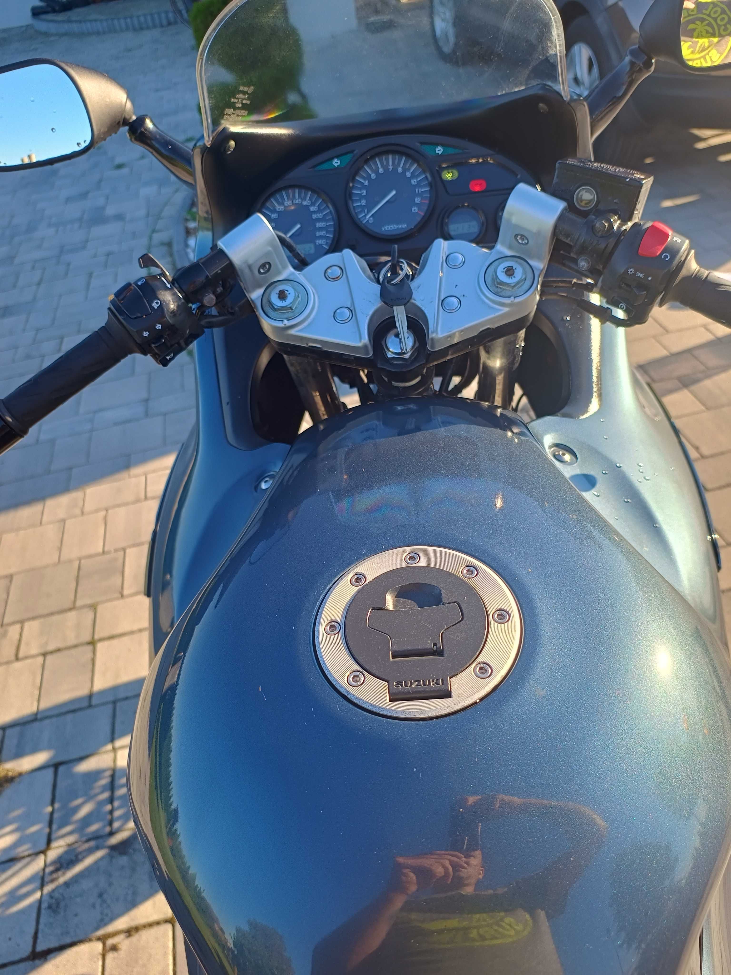 Sprzedam Suzuki GSXF 750