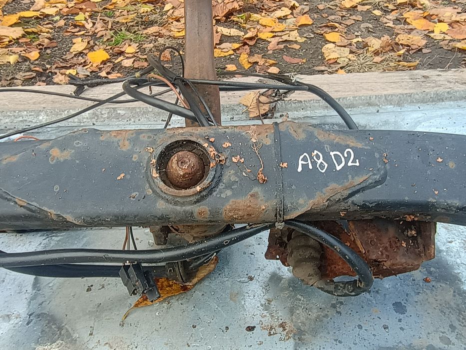 Hak holowniczy Audi A8 D2 odpinany kluczyk masywny ciężki