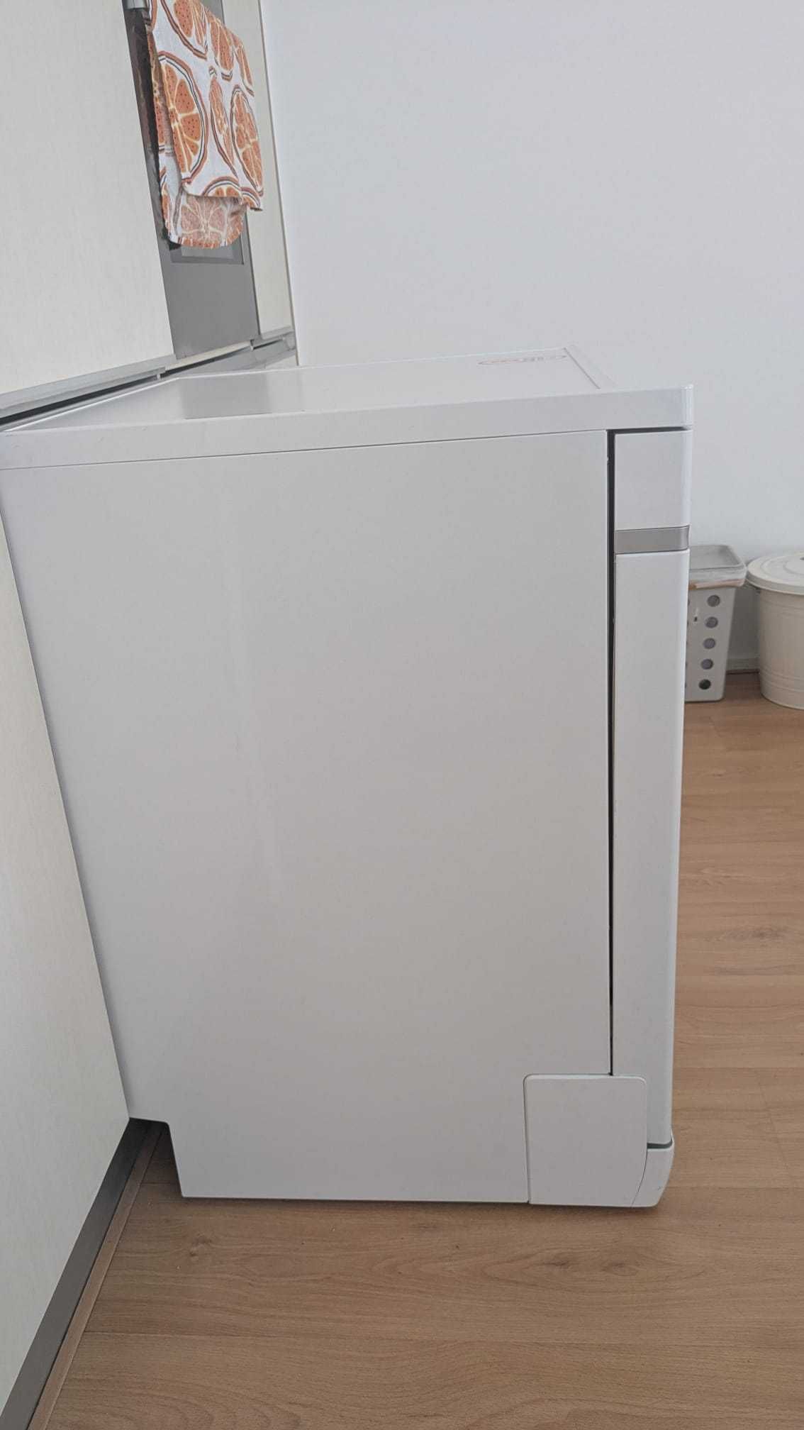 Máquina de lavar loiça Whirlpool WFC 3C26 P