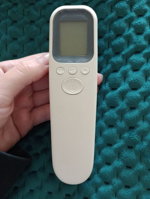 Термометр елекронний