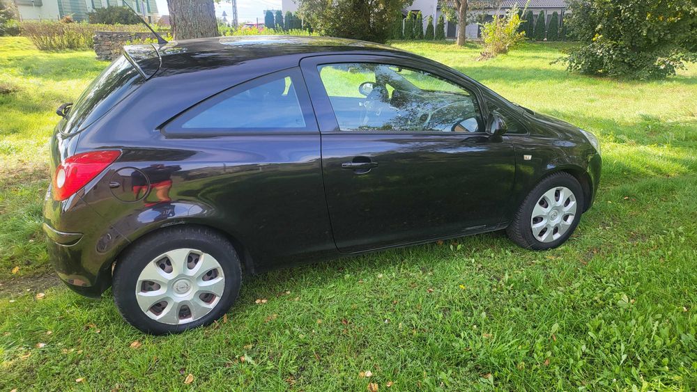 OPEL Corsa 2008 1.2 benz 4cylindry 180000km  dwa klucze z Niemiec