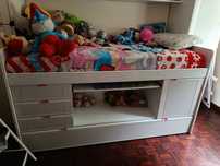 Cama de solteiro sem colchão