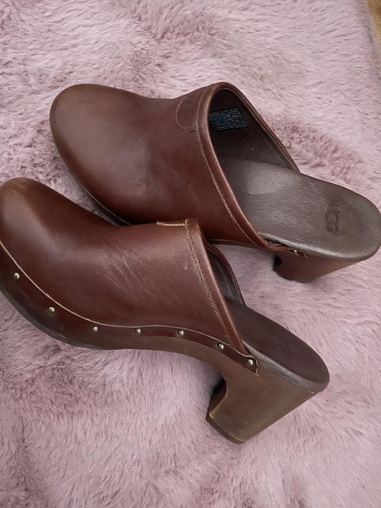 Chodaki drewniaki UGG