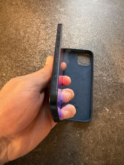 продам iphone 13