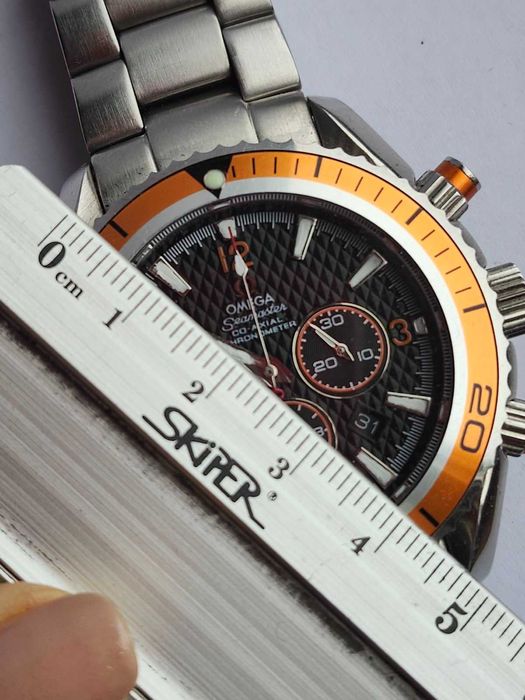 Годинник хронограф кварц , крупний чоловічий гарний робочий стан