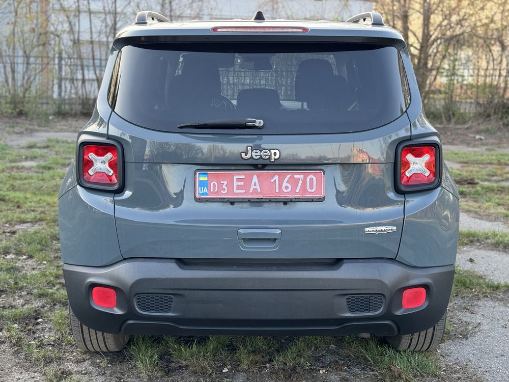 Продам Jeep Renegade USA з мінімальними пошкодженнями