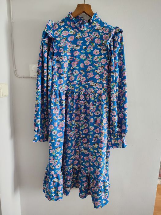 Sukienka z długim rękawem w kwiaty S