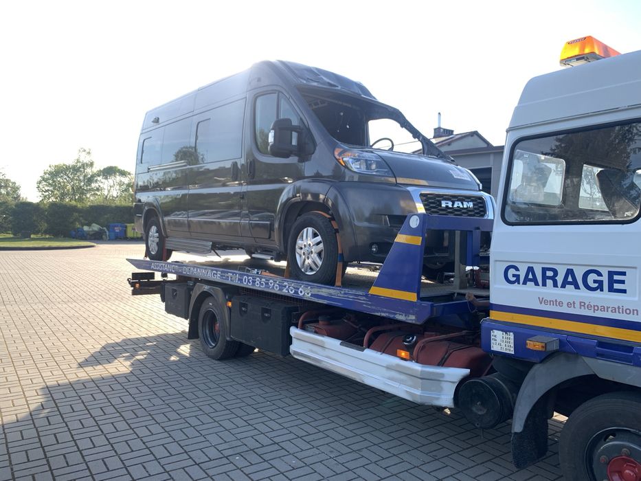 Pomoc drogowa transport maszyn rolniczych/budowlanych