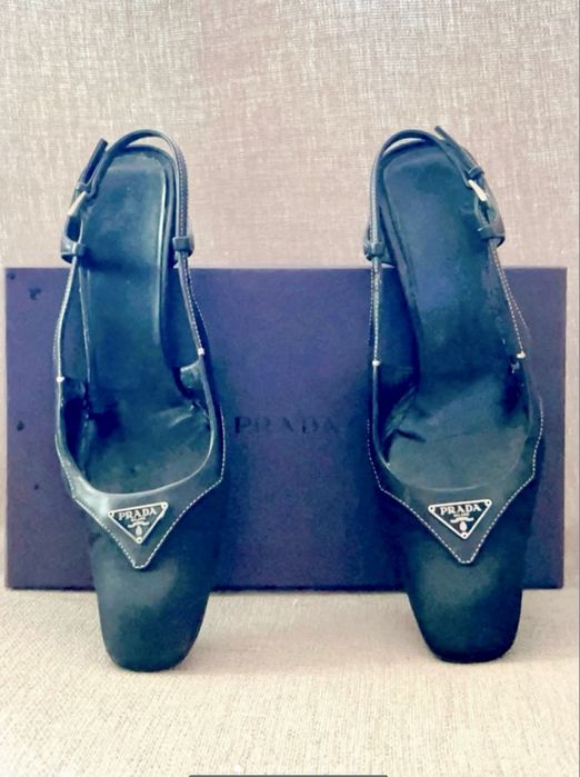 Sandálias pretas Prada