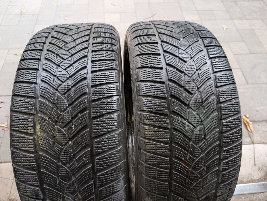 Пара зимних шин 275/50 R20 Goodyear