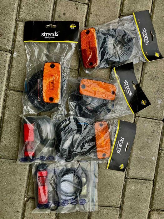 Lampy obrysowe, obrysówki LED 12-24V żółty STRANDS 810130