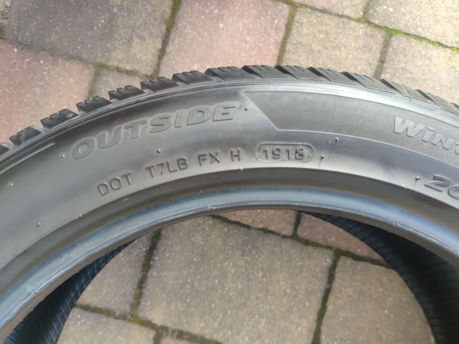 Opony zimowe  Hankook 205/50 R17