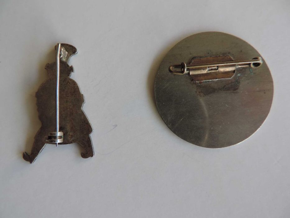 Crachás e Medalha Supermercado Modelo (Grupo Sonae)