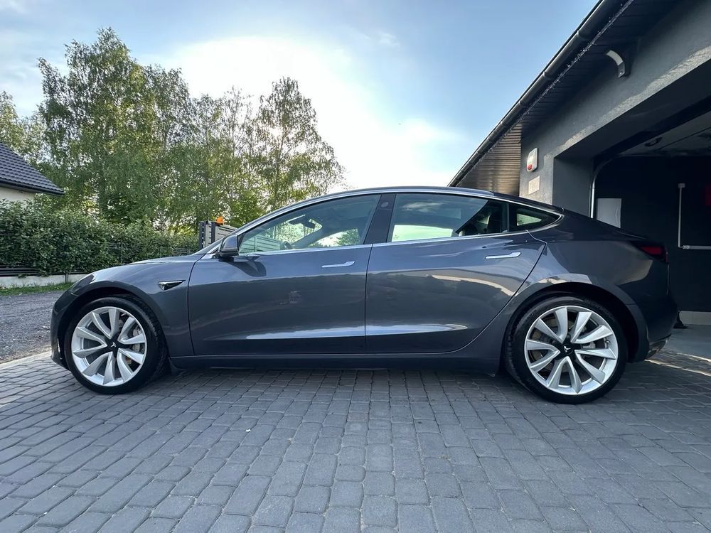 Tesla Model 3 Tesla Model 3 Long Range AWD • 2020 41 000 km • Grafitowy • Gwarancja