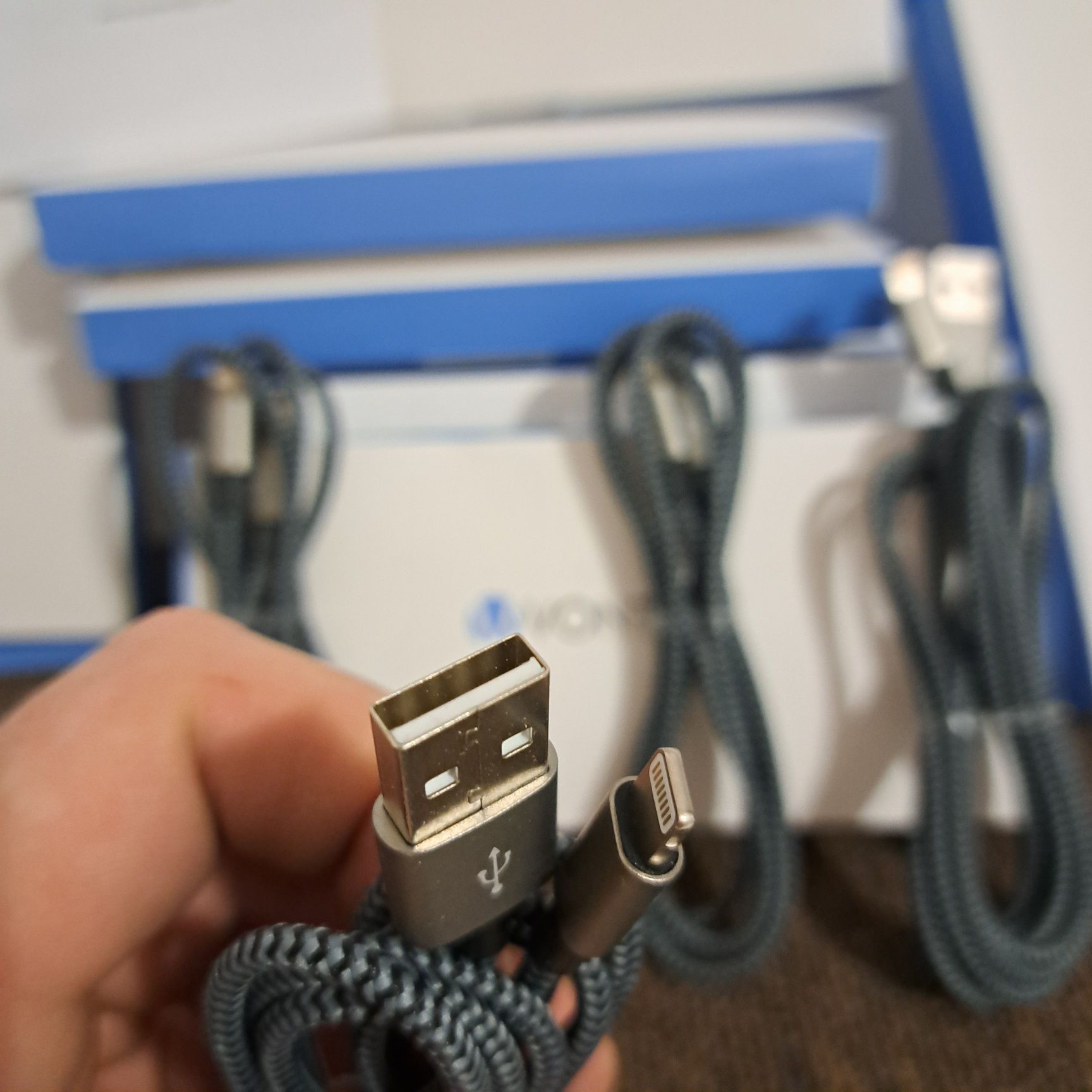 Kabel pleciony do ładowania i synchronizacji USB Lightning