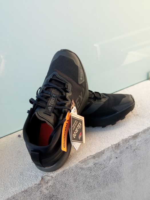 Sapatilhas de trail running impermeáveis novas n 42 2/3