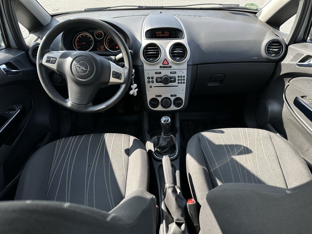 Opel Corsa D 1.4 benzyna