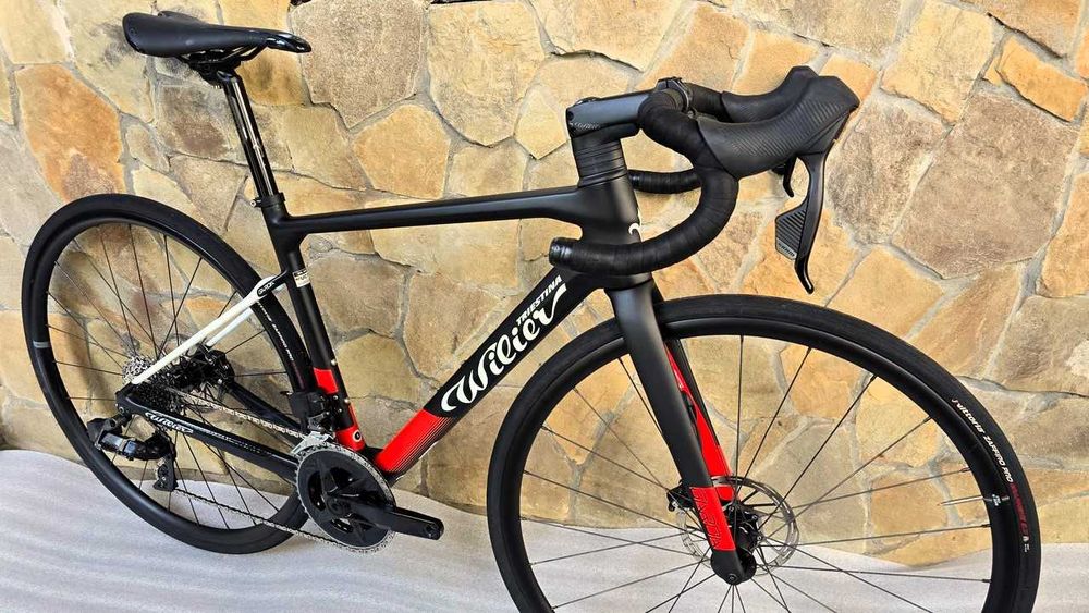 Карбоновий шосейний велосипед Wilier Garda Sram Rival eTap AXS