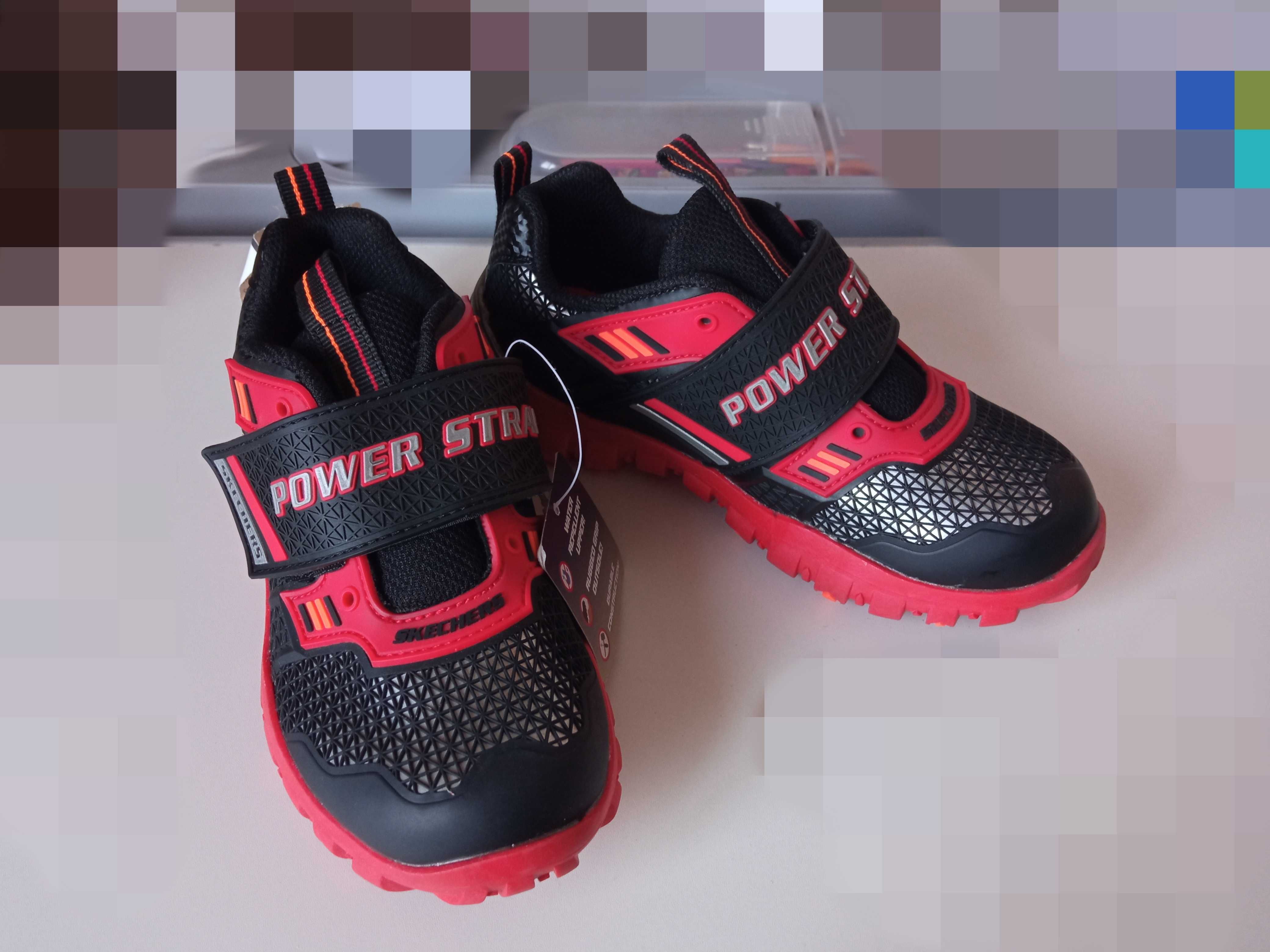 Кроссовки SKECHERS. Новые.