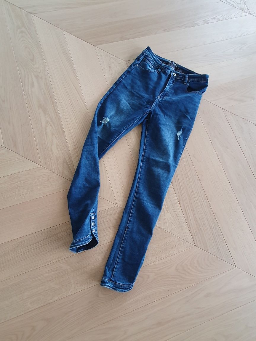 Spodnie jeansy rurki guziki L