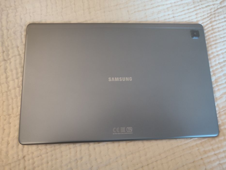 Продам планшет Samsung A7