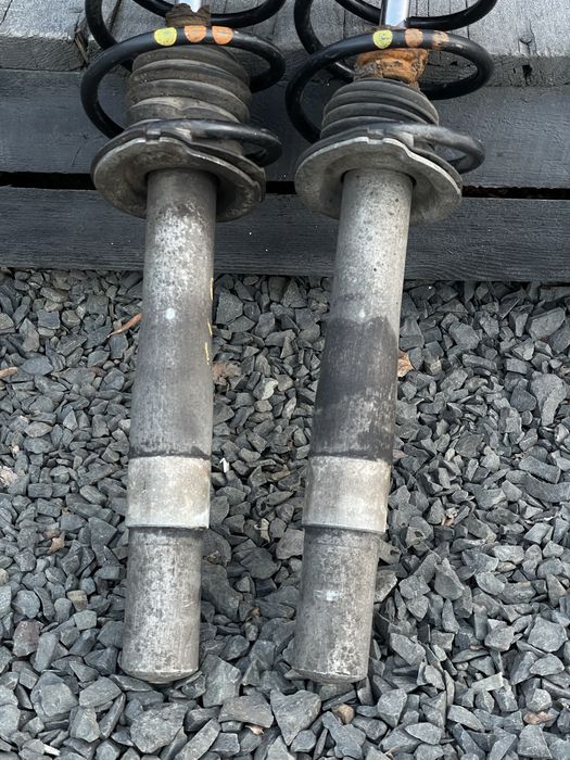 Передні Стойки БМВ Е60/61 Дизель М57 BMW Права Ліва Стойка Амортизатор