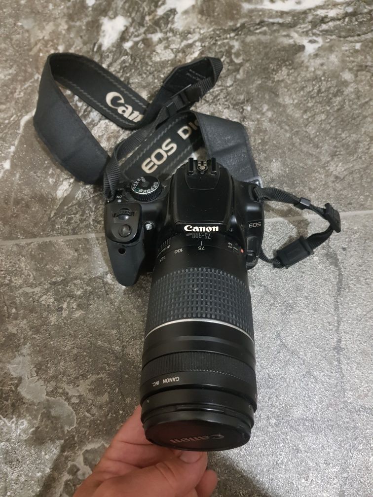 Продам фотоаппарат Canon 400D