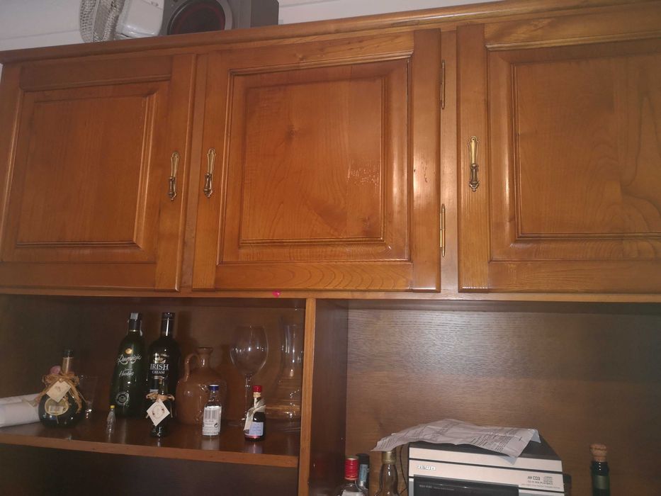 Móvel de sala em castanho