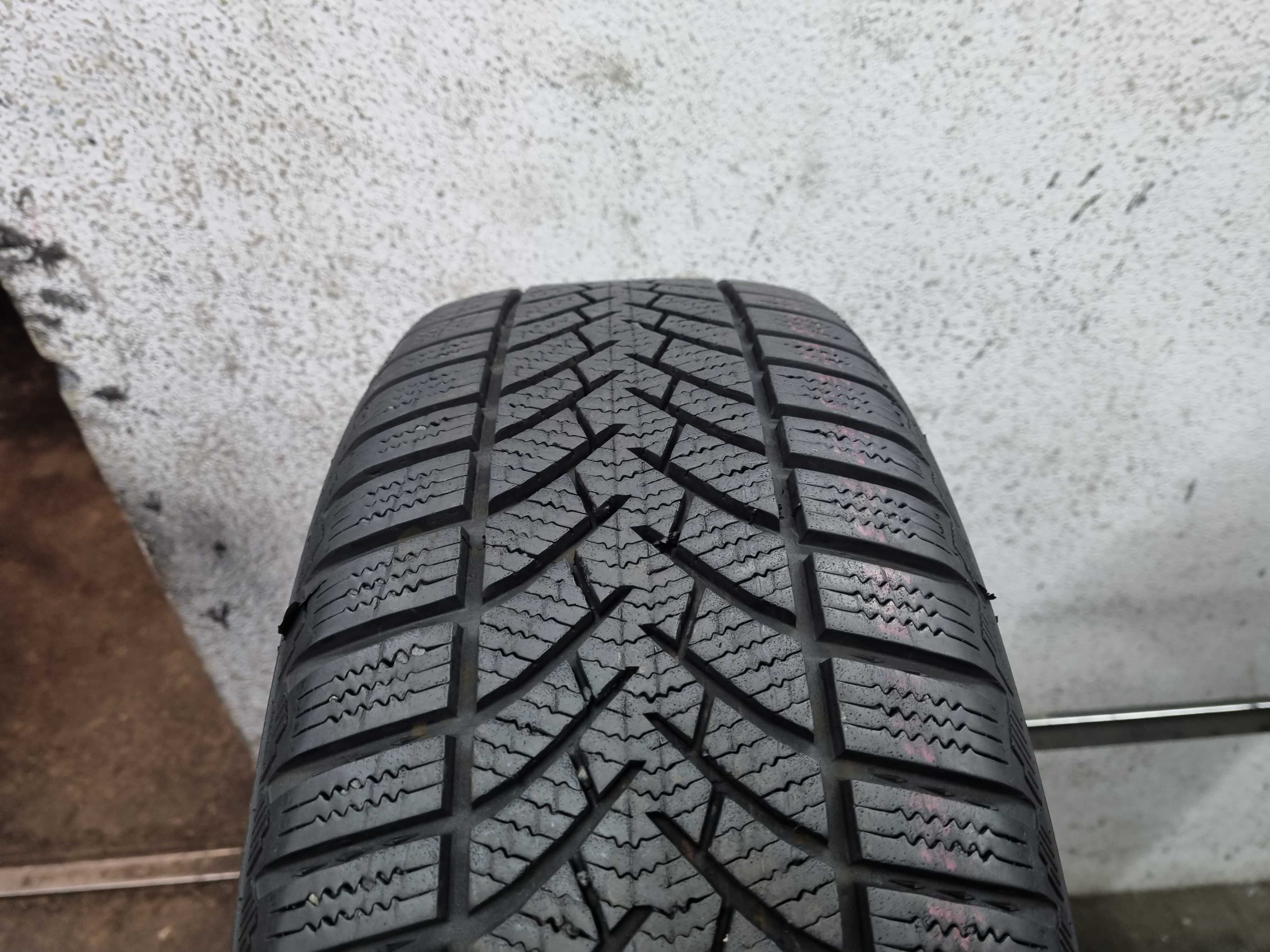 205/55/16 94H XL Semperit Speed-Grip 3 D.2619