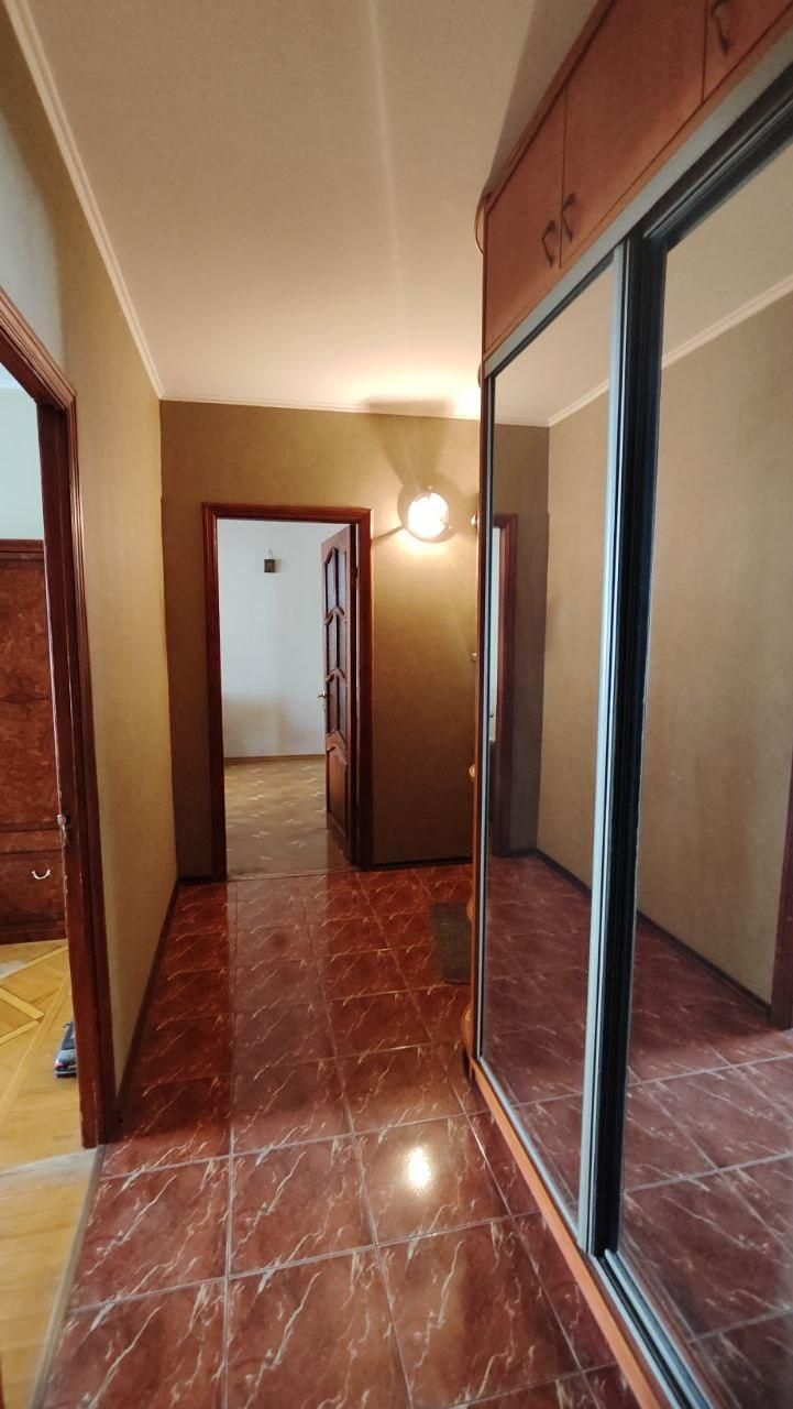2-комнатная квартира на Таирова в хорошем состоянии (892-720)