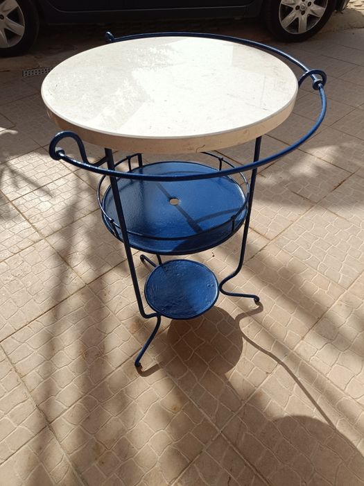 Mesa lavatorio antigo com tampo em pedra