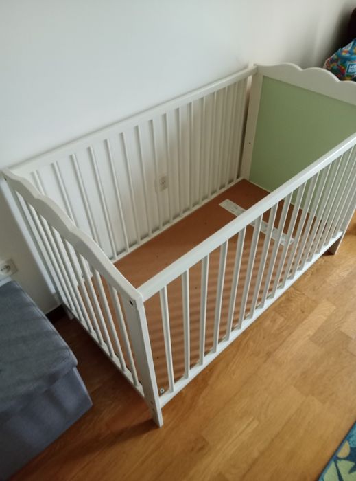 Berço lacado branco