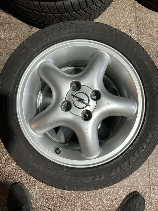 Felgi 15 4x100 Opel Tigra Vectra B 6J Et49