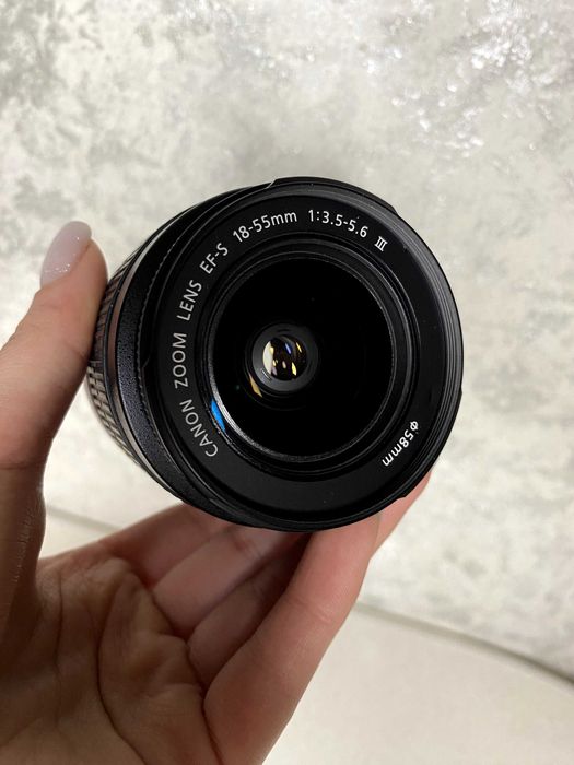 Продам Canon 4000 D