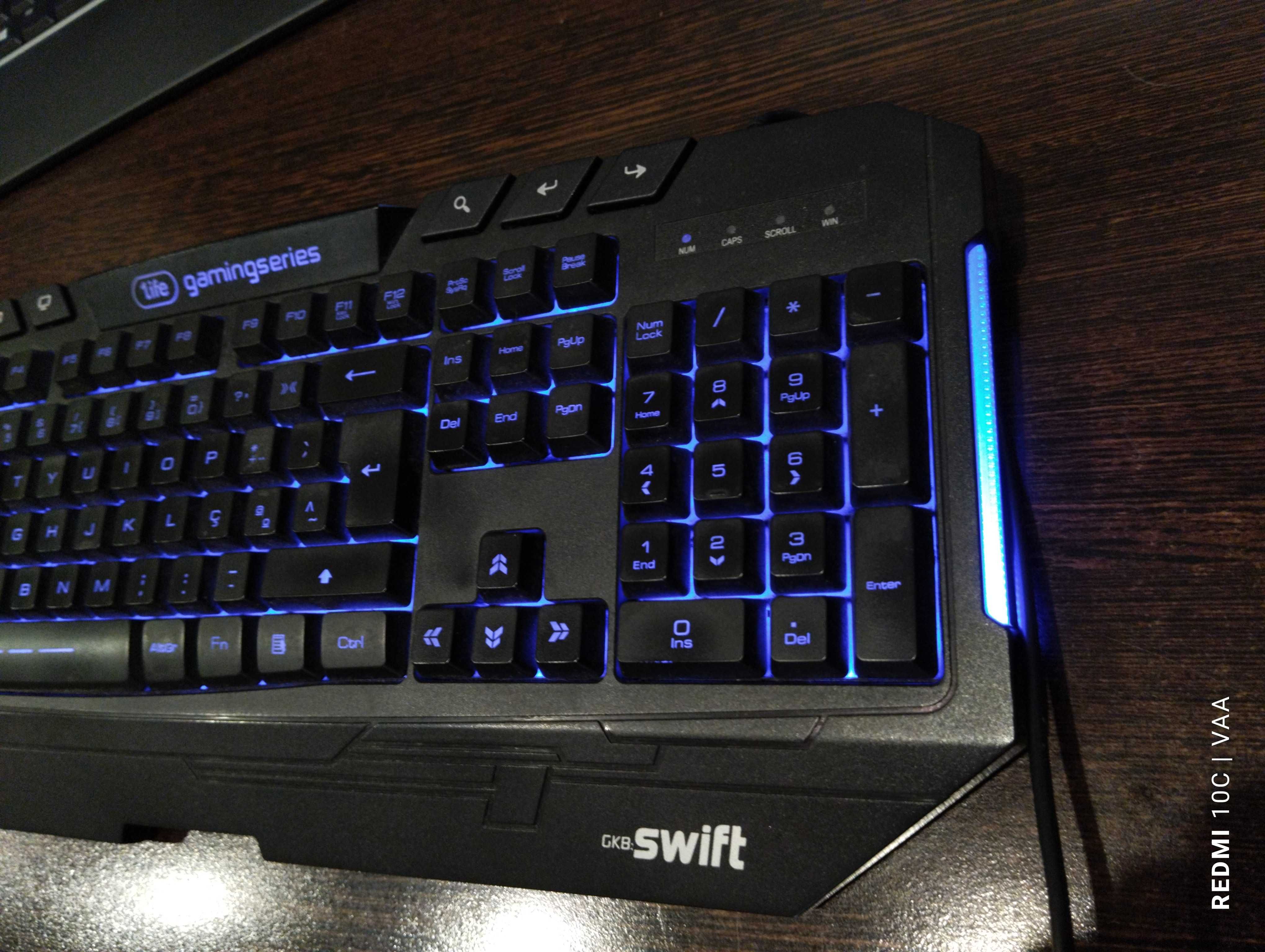 Teclado Gaming usado, com luzes a funcionar perfeitamente. 1Life Swift