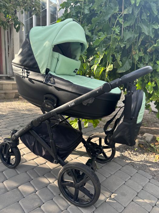 Продам дитячу коляску 
 Bair Kiwi Soft