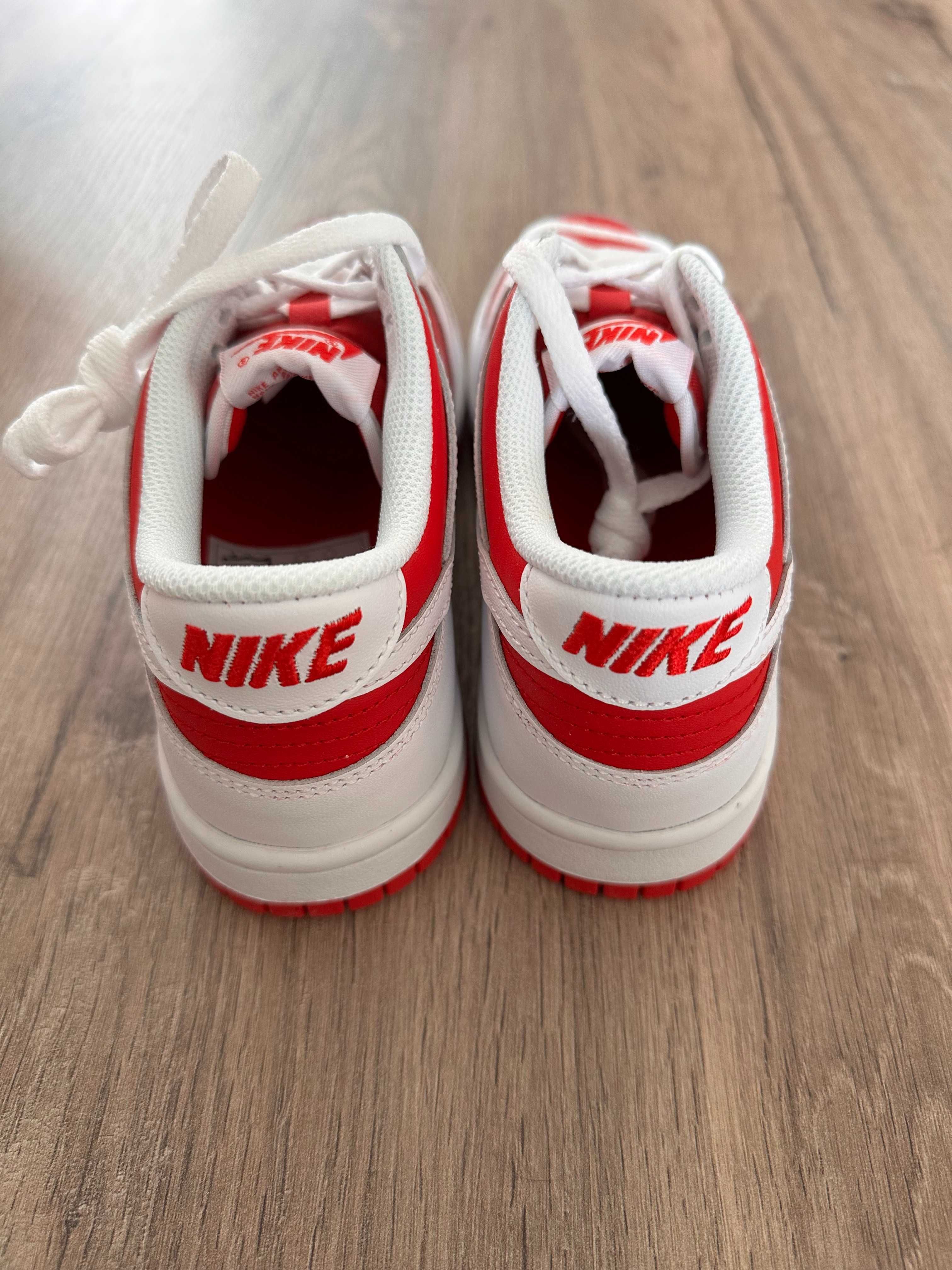 Nike Dunk Low Championship Red (2021) (GS) - Tamanho 35.5