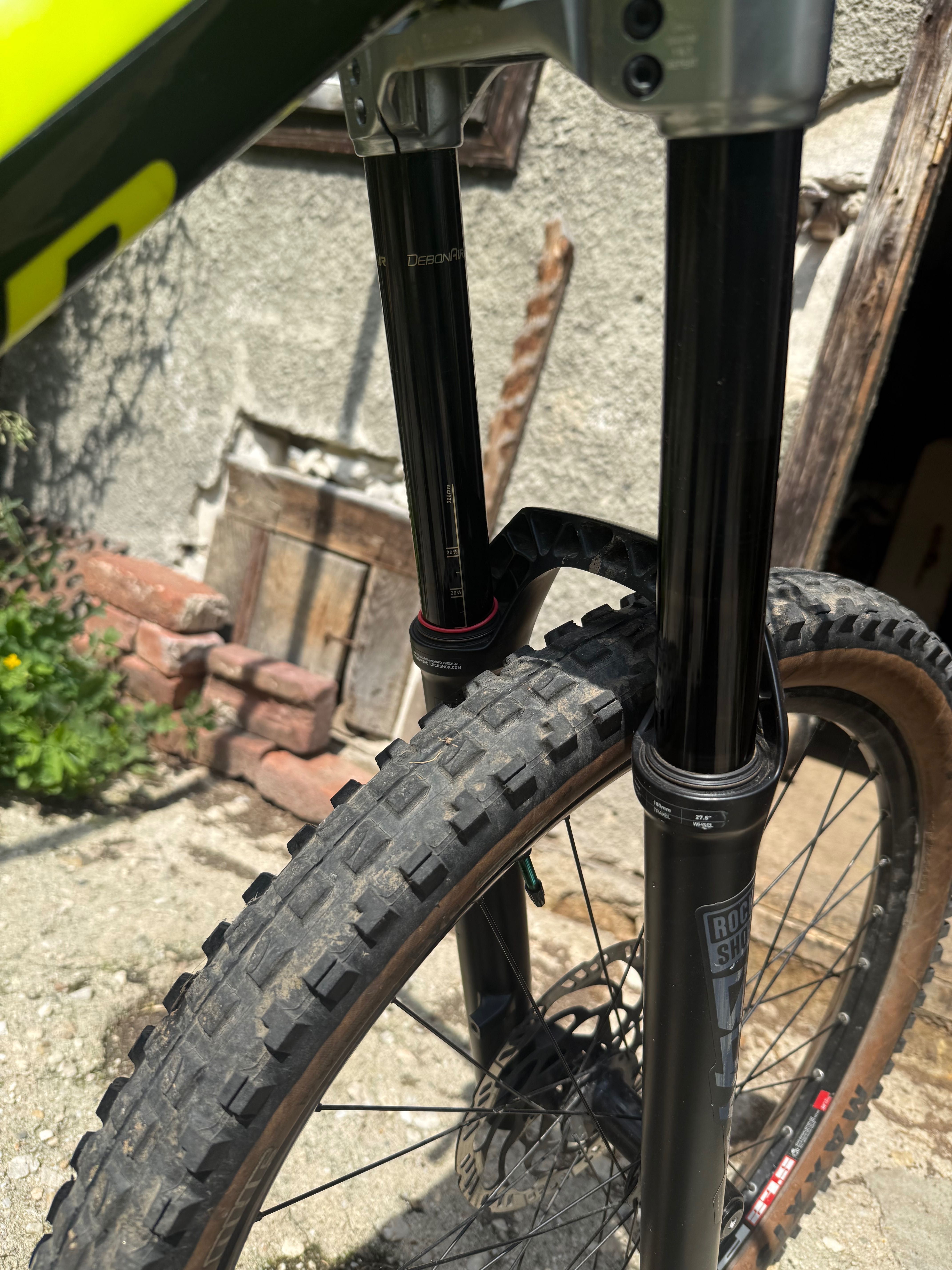 Specialized demo 8