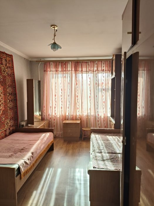 Продаж 2х кімнатної квартири по Б.Лятошинського!