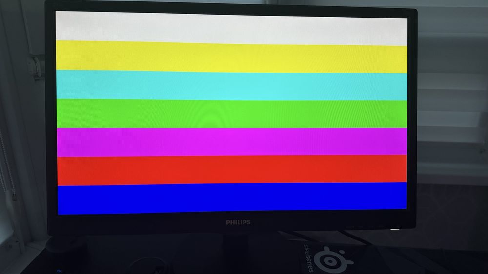 Продаю монітор Philips 243V5QHSBA /01.   60Hz і 23,6 дюйми.