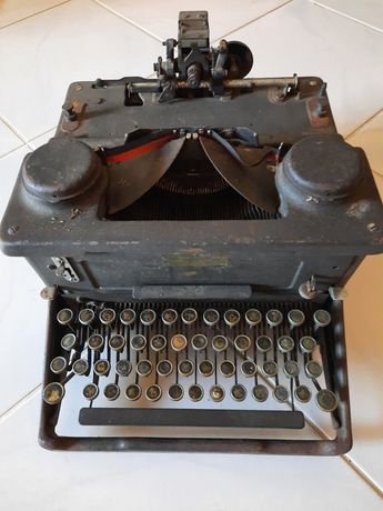 Maquina de escrever antiga Imperial