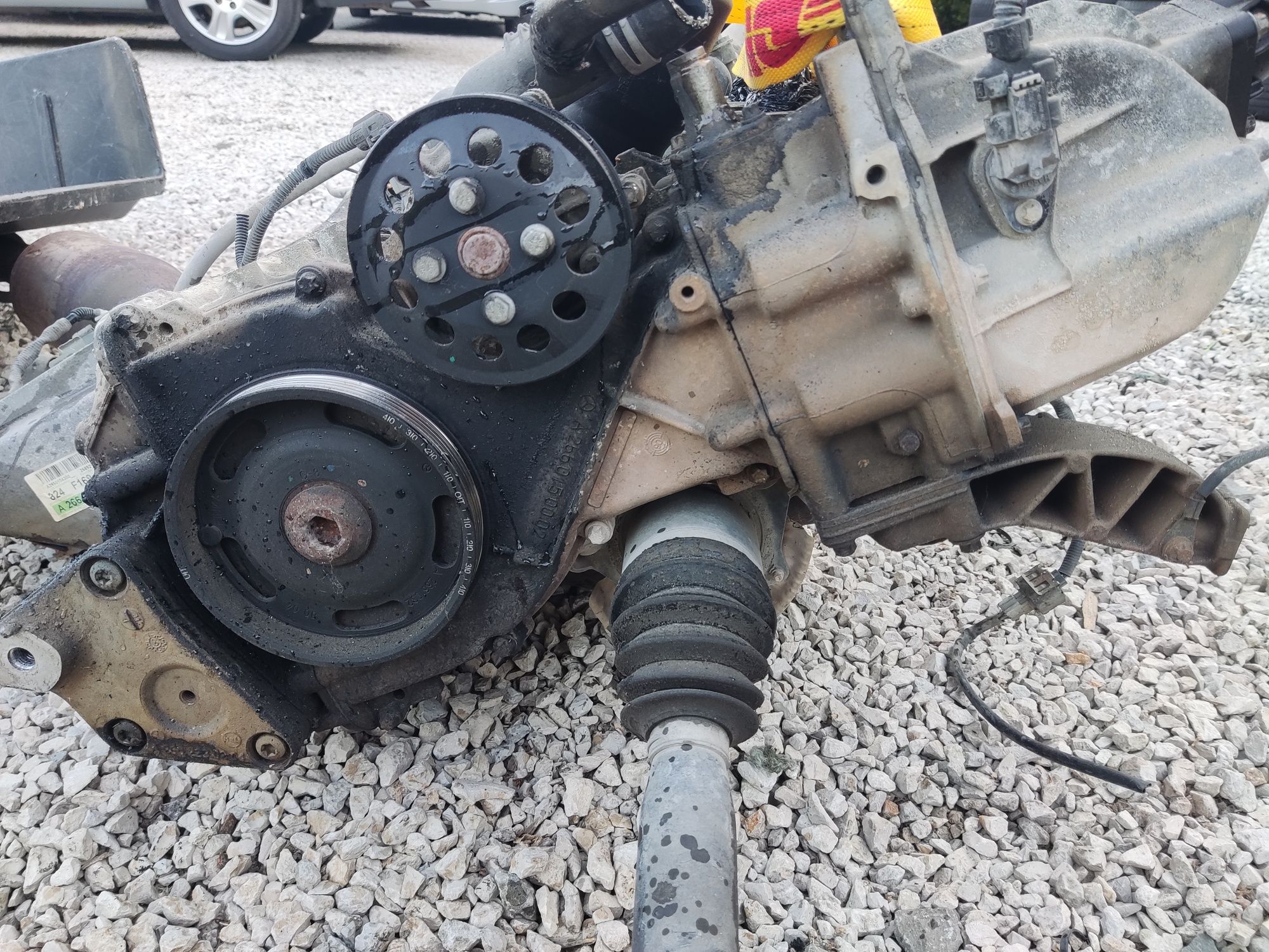Silnik słupek Mercedes a b klasa w169 w245 1.5 benzyna 95KM