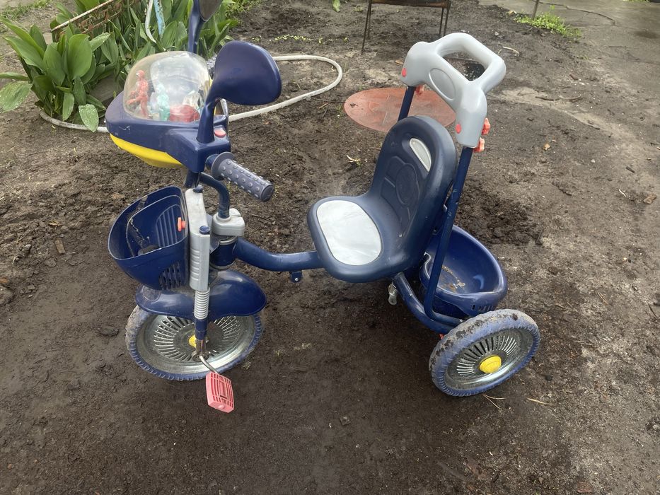 Дитячий велосипед трехколесный