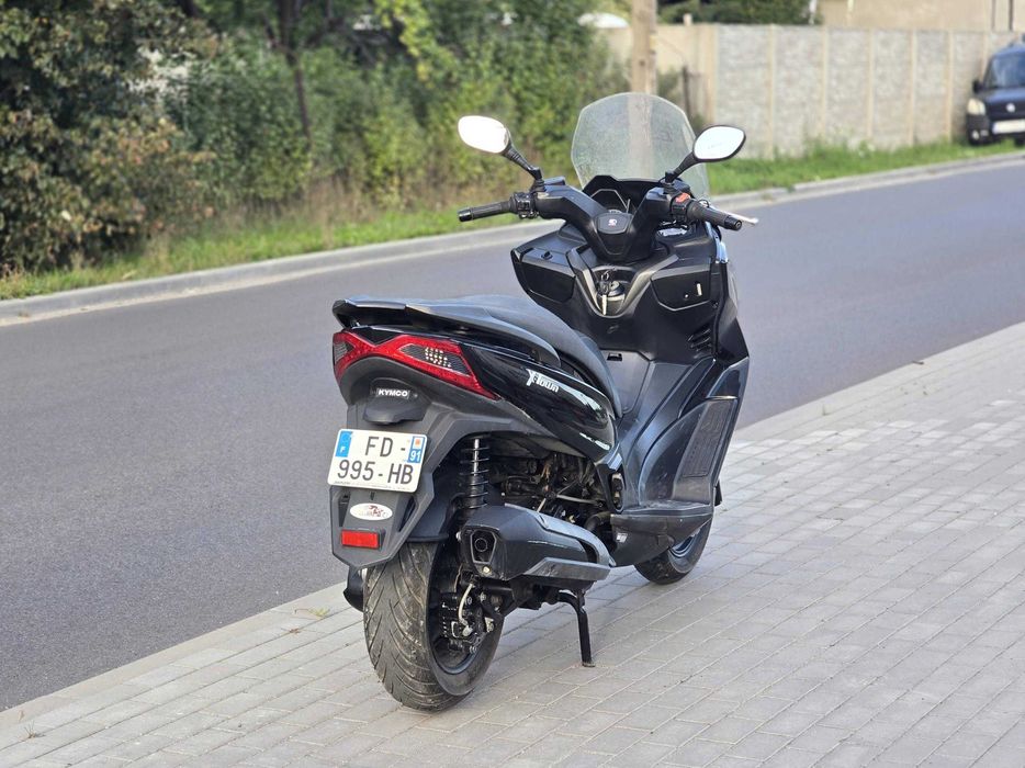 Duży skuter Kymco X-town 300 z 2019r