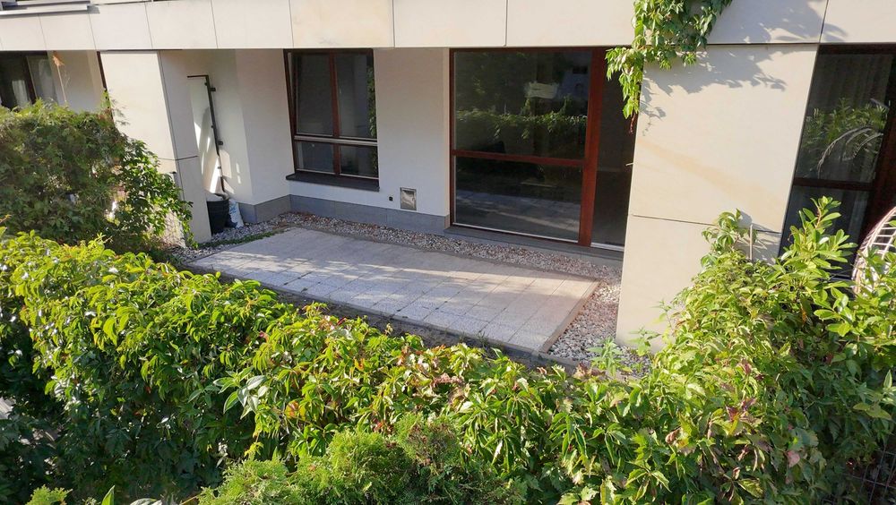 2-p. mieszkanie z ogródkiem w Miasteczku Wilanów (Ostoja) BEZPOSREDNIO