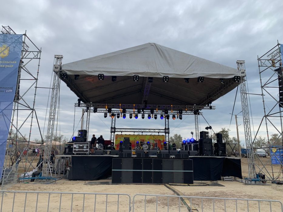 Аренда сцены. Аренда подиума. Сцена для концертов. Прокат сцены.
