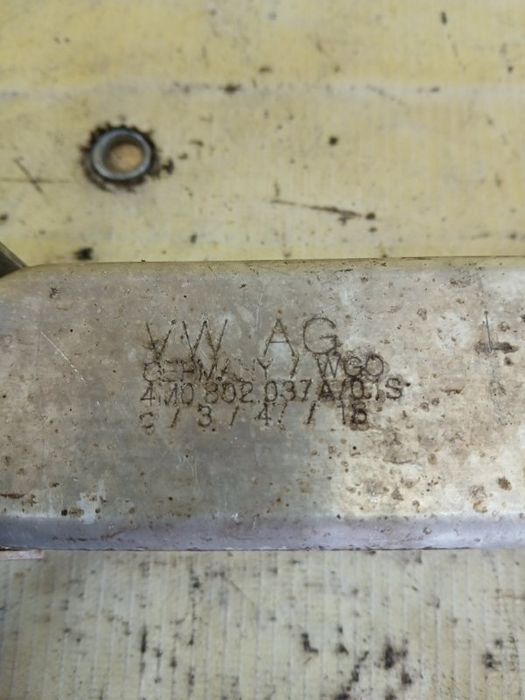 Кронштейн усилителя бампера Audi Q7 2016 перед. лев.